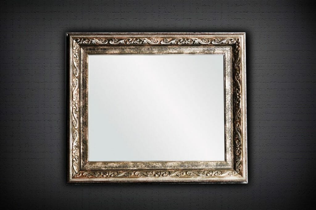An Insight into Cleaning Mirrors