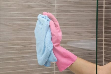Simple tips and Tricks for water spot removal on mirror